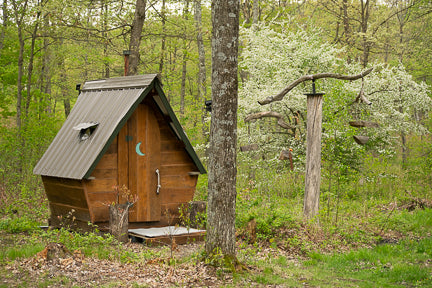 STAY: Fisher Cat Creek Forest Retreat